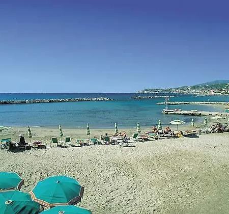 Bella Casa Con Vista Mare A Santo Stefano Imperia Santo Stefano al Mare