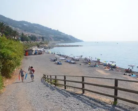Bella Casa Con Vista Mare A Santo Stefano Imperia Santo Stefano al Mare